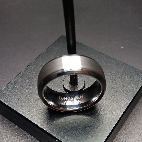 New Blue Tungsten Carbide Men's Size 7.5 Silver Ring - Picture 5 of 5